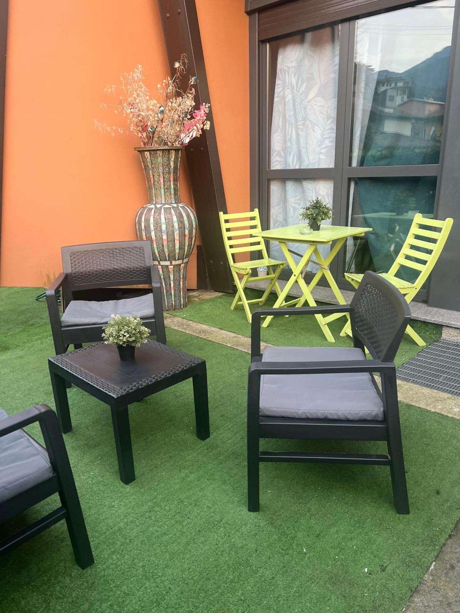 B&B Resilienza - Camera Privata Con Bagno Lecco Bagian luar foto